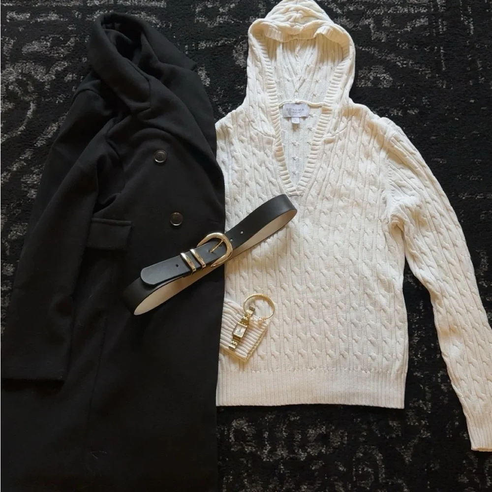 Sonoma Cream V-Neck Sweater for Women - Picture 3 of 7